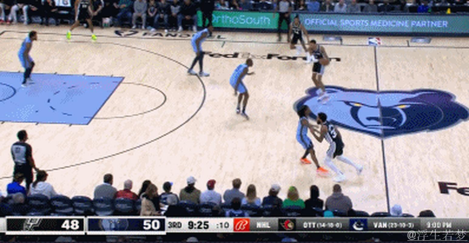 文班亚马持球弧顶干拔三分稳稳命中 文班亚马持球弧顶干拔三分稳稳命中